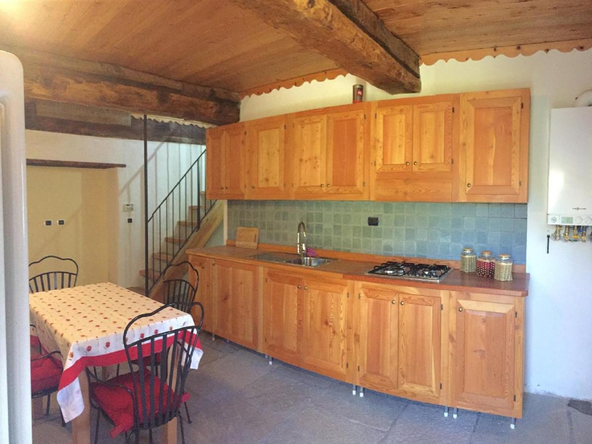 Baite Cialvrina Villa Gressoney-Saint-Jean Kamer foto
